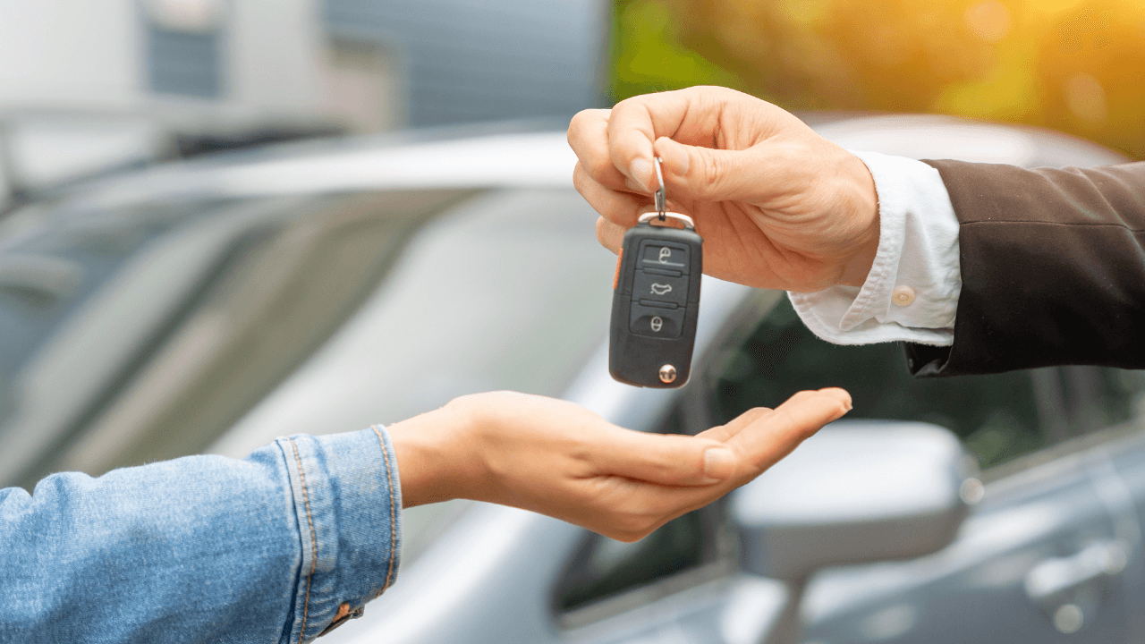 You sold your car and you didn't deregister it beforehand?