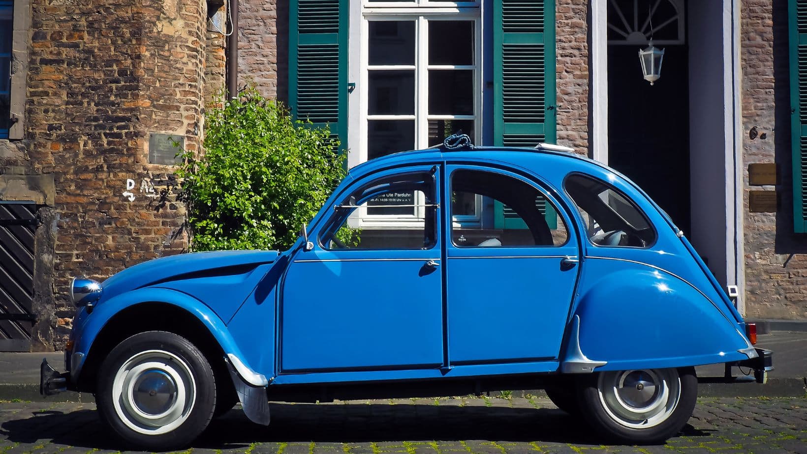 Unregister or deactivate your car? What is cheaper?